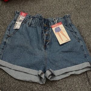 S.O.N.G Women's Rolled Hem Blue Jean Shorts